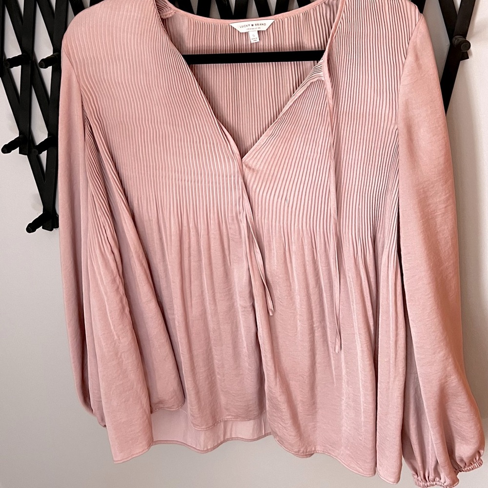 Lucky Brand Satin Pleated Blouse!!!